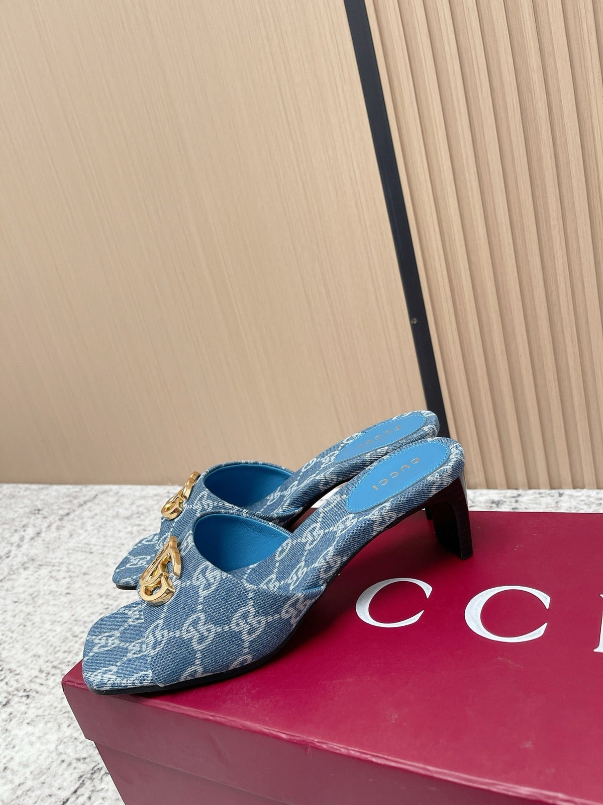 Gucci 26s High Heels Blue Denim Gold Hardware