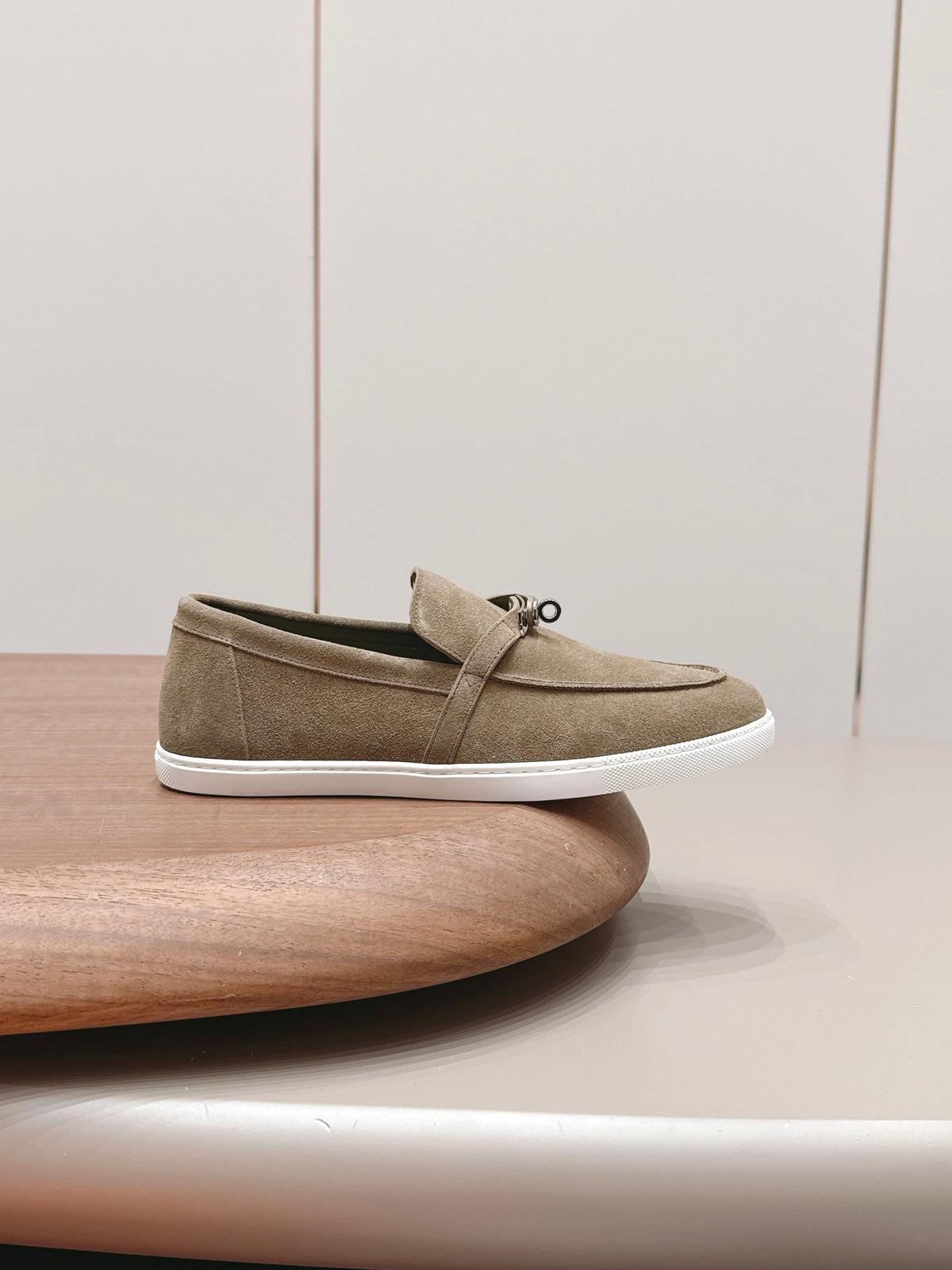HM 26S Kelly Paris Loafers Olive Brown Suede Silver Hardware
