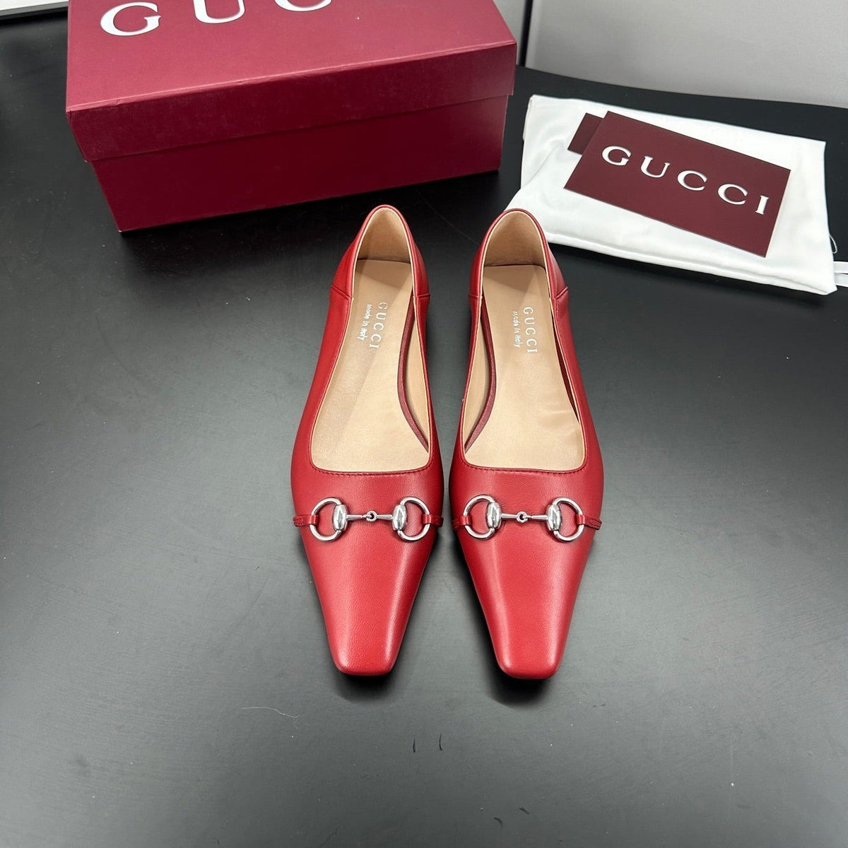 Gucci 26S Vittoria Ballerina Shoes In Red Calfskin