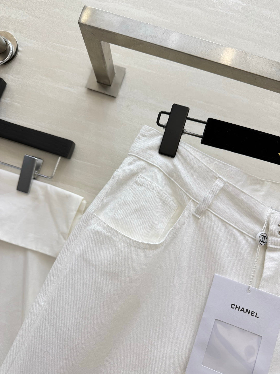 Chanel 26S Straight-Leg Jeans Style 1195