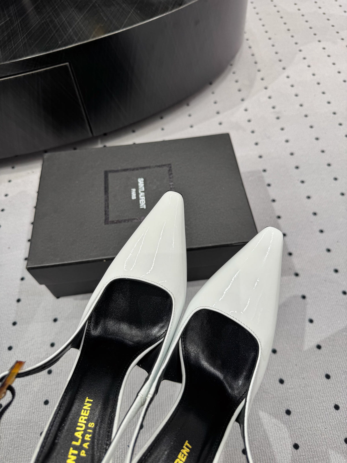 YSL 26s Slingback Heels 10.5cm White Glossy Calfskin With Buckle Closure