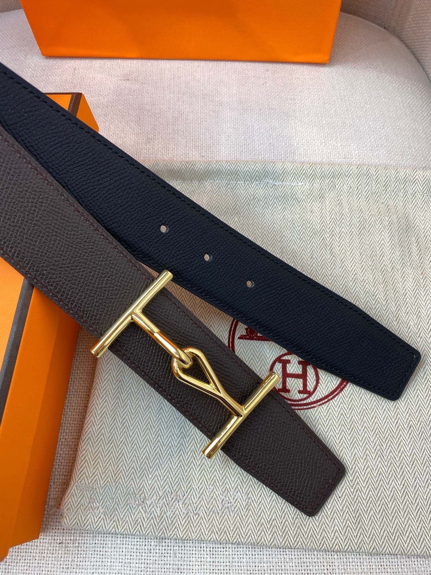 H JUMBO BELT 38MM GOLD BUCKLE DARK TAUPE BLACK LEATHER