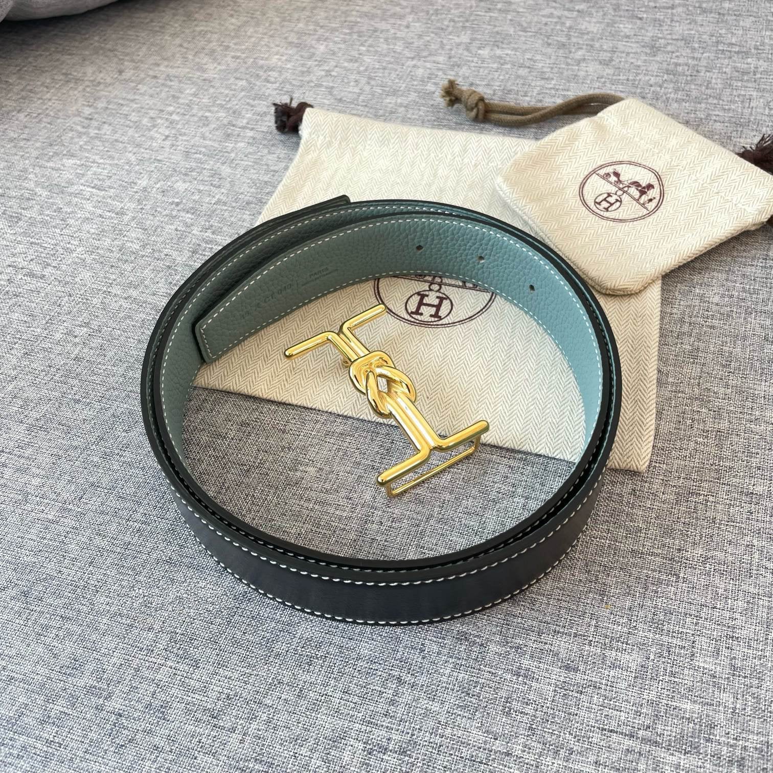 H MARIN REVERSIBLE BELT 32MM GOLD BUCKLE BLACK SKY BLUE LEATHER