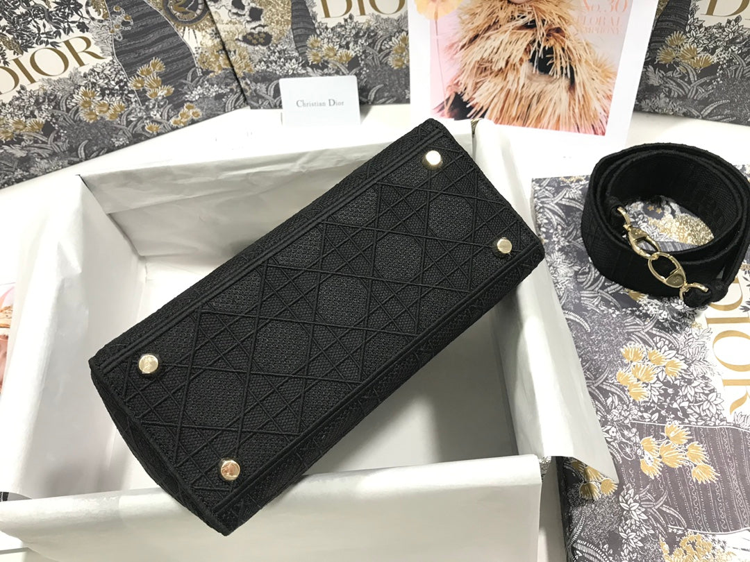 MEDIUM LADY D-LITE 24 BLACK CANNANGE EMBROIDERY