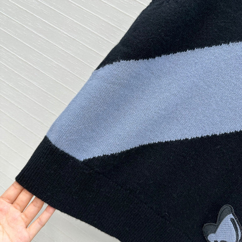 HM Embroidered Logo Vest in Black and Blue Cashmere