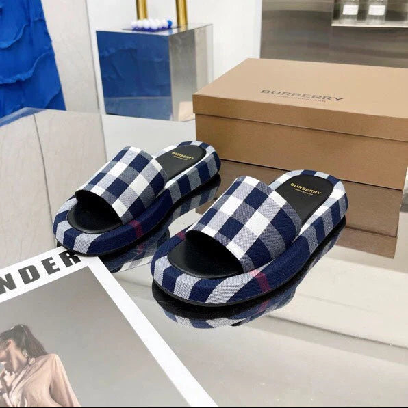 Burberry 26 Check Slippers Navy Blue Black in Cotton Linen 729729