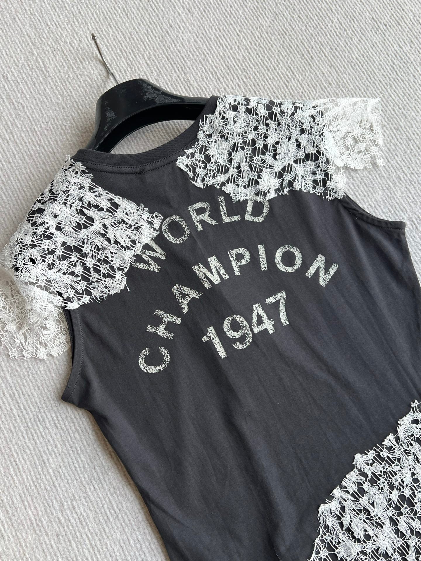 CD 26ss J'Adore Lace-Trimmed T-Shirt Black White in Cotton 376511