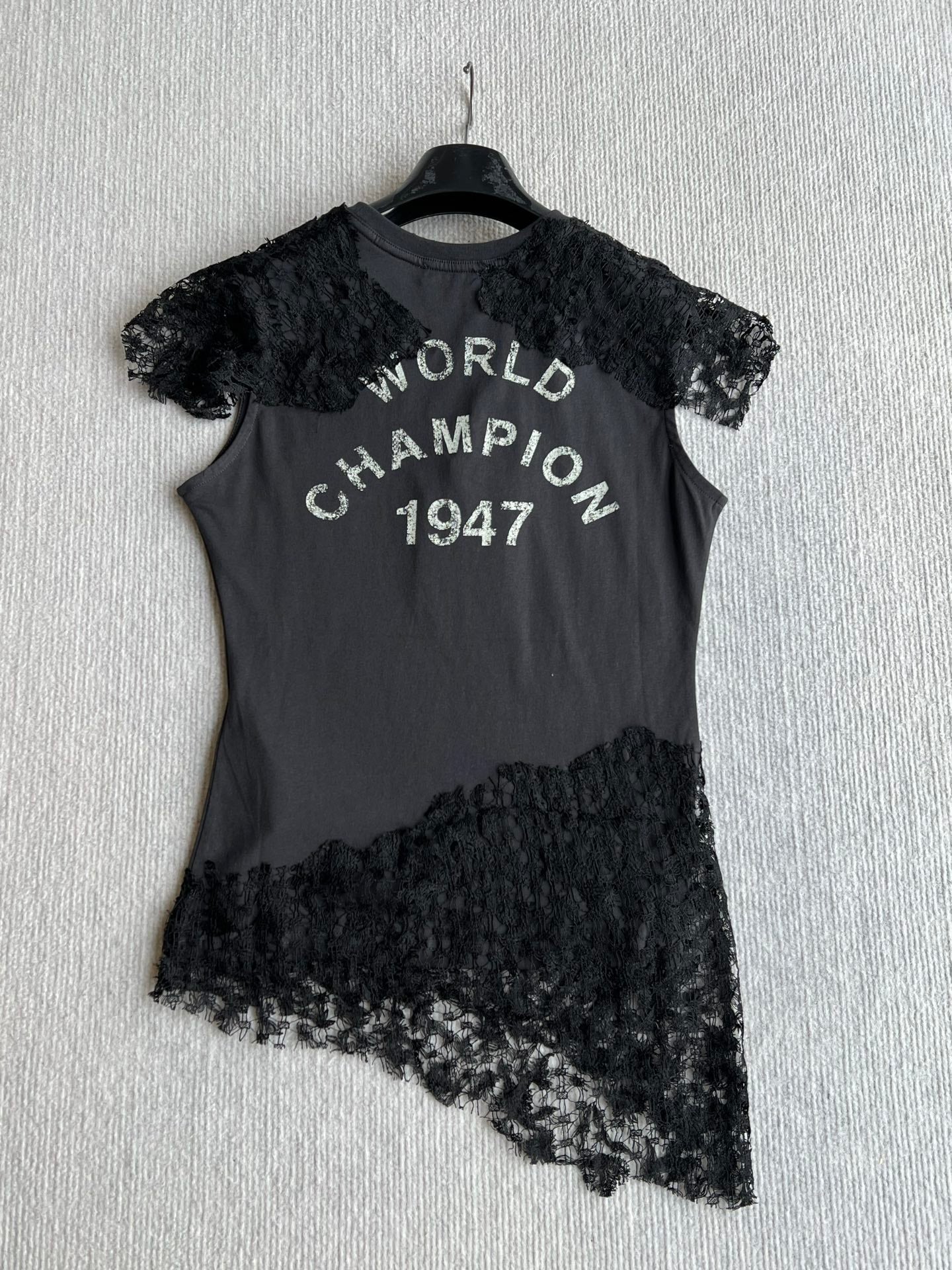 CD 26ss J'Adore Lace-Trimmed T-Shirt Black in Cotton 376510