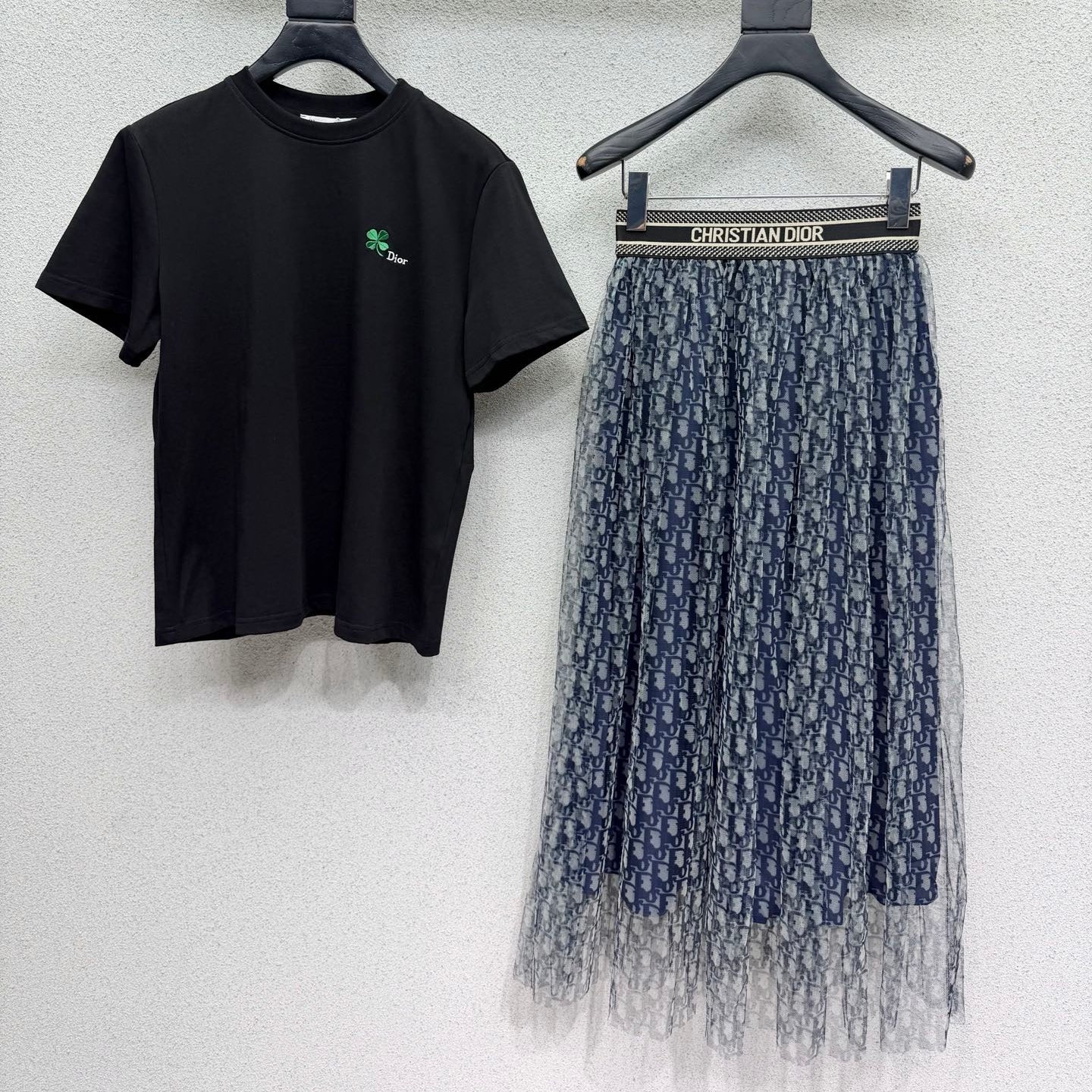 CD Short-Sleeve T-Shirt + Mesh Skirt Set 376578