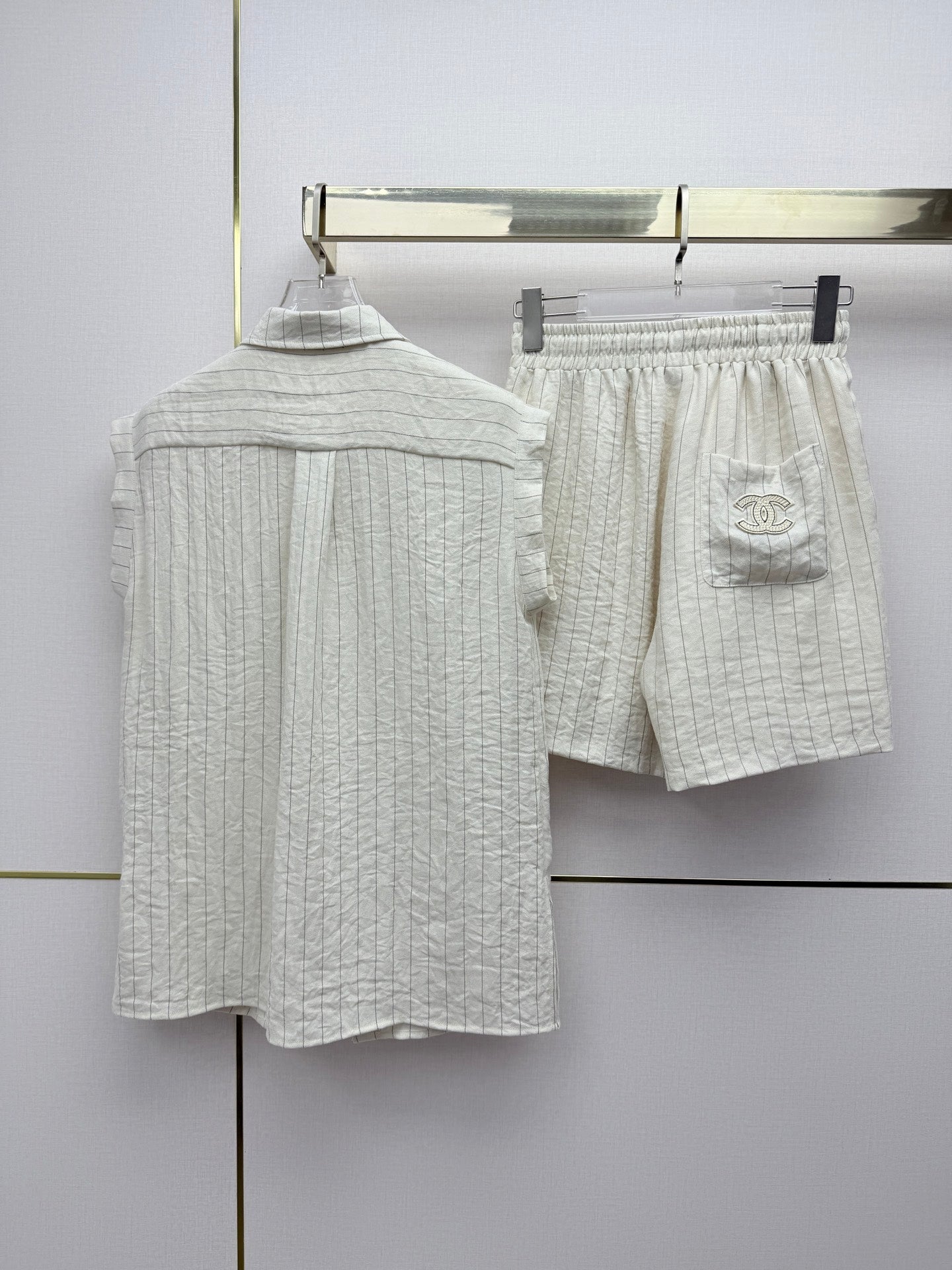 CC 26SS Sleeveless Shirt + Shorts Set in Polyester 375649