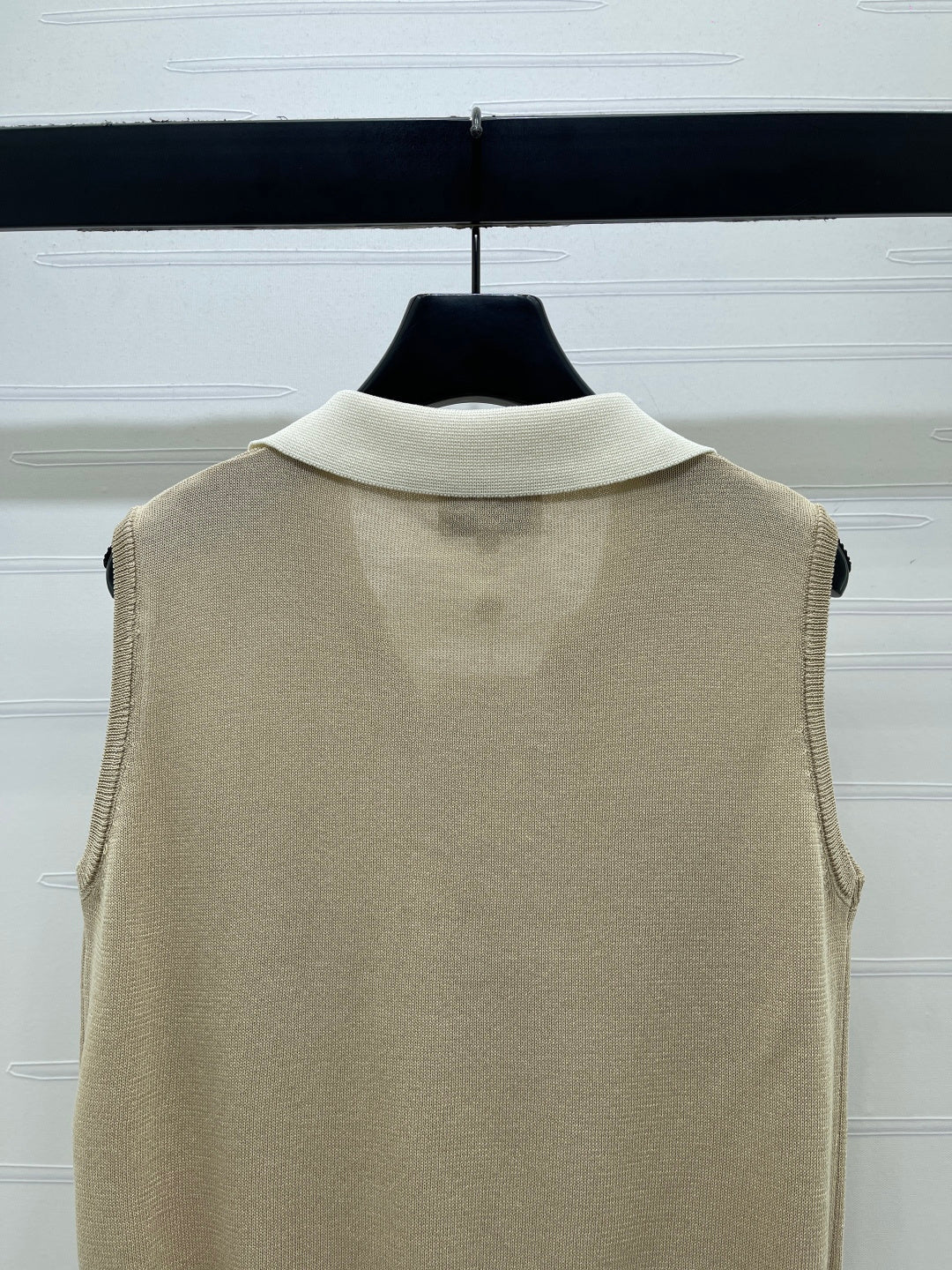 CC 26 Vest Khaki Beige in Wool 385387