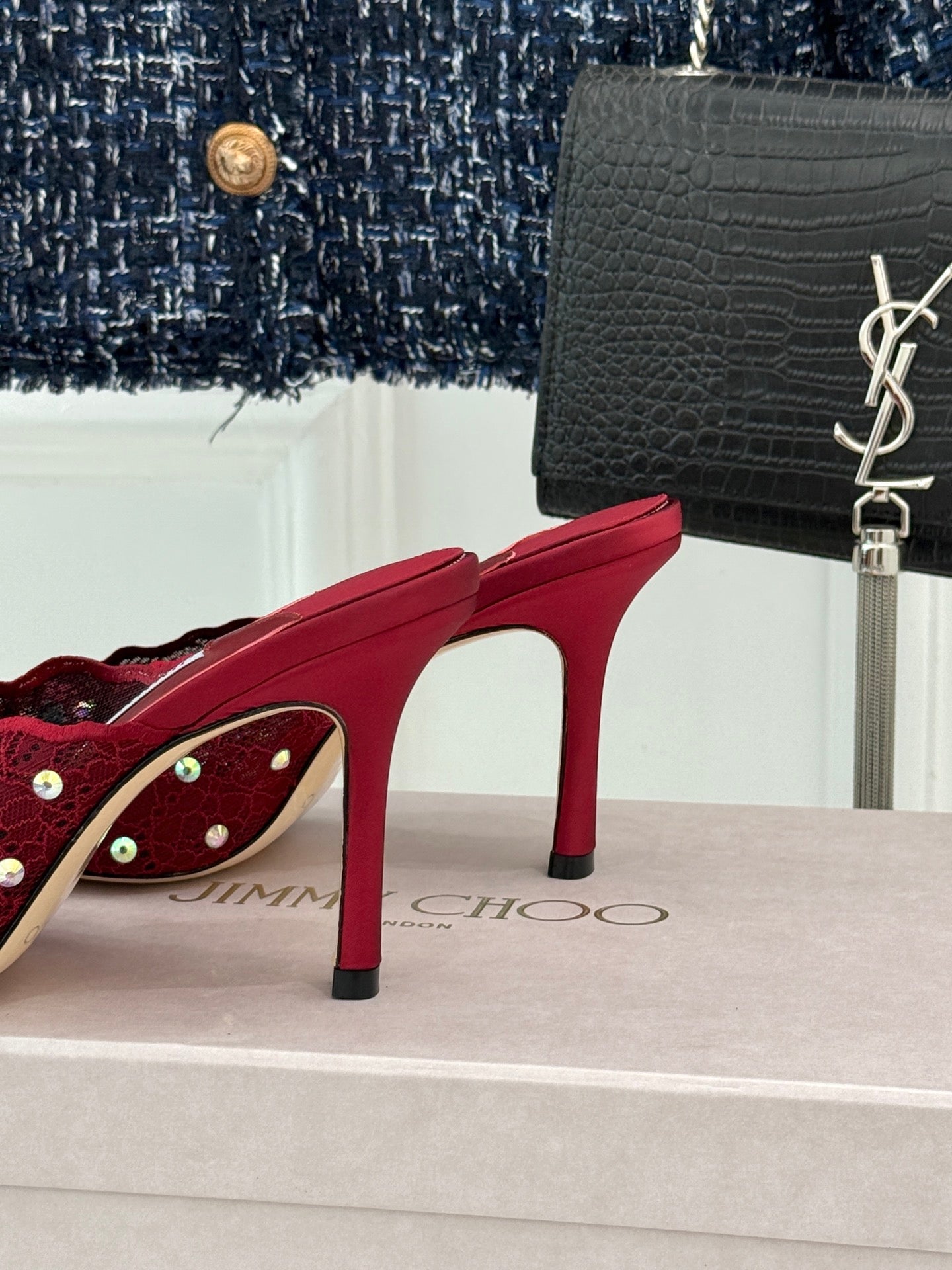 Jimmy Rhinestone Toe High-Heeled 10 Sandals Red in Lace Metallic 803385
