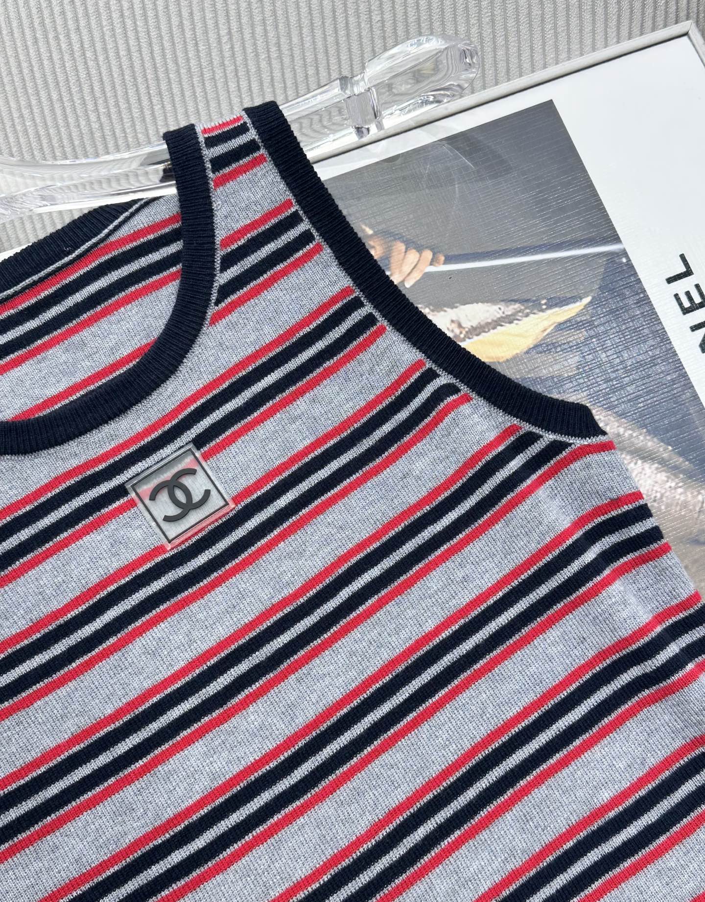 CC 26 Striped Color-Blocked Knit Vest Top Grey in Wool 387691