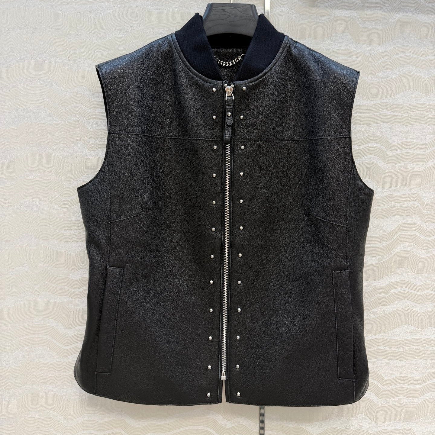 HM Elegant Equestrian-inspired Genuine Jacket Black in Sheepskin