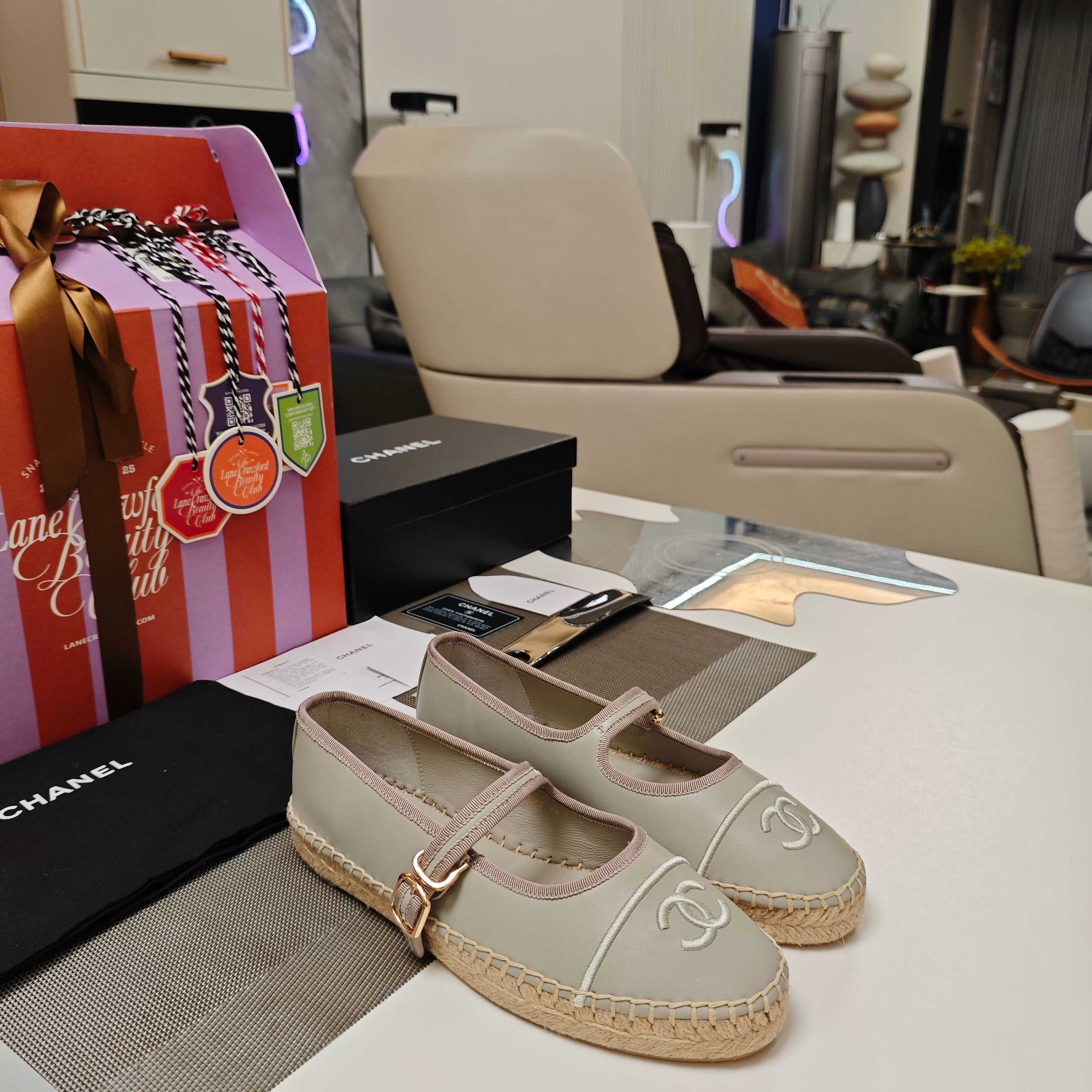 CC Espadrilles Grey Lambskin Leather Jute Sole 855750