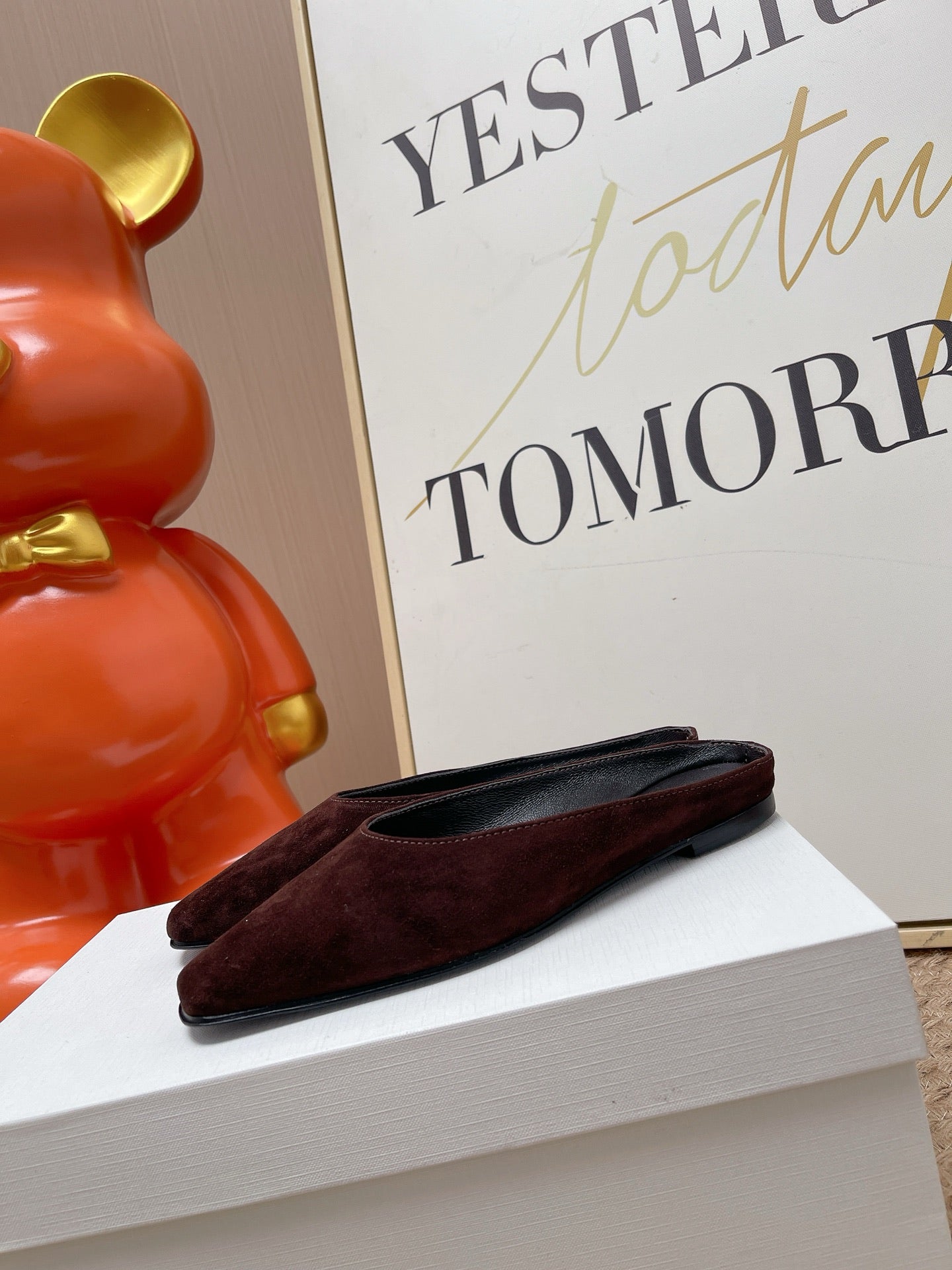 TR June Square Toe Mules Chocolate Suede 856175