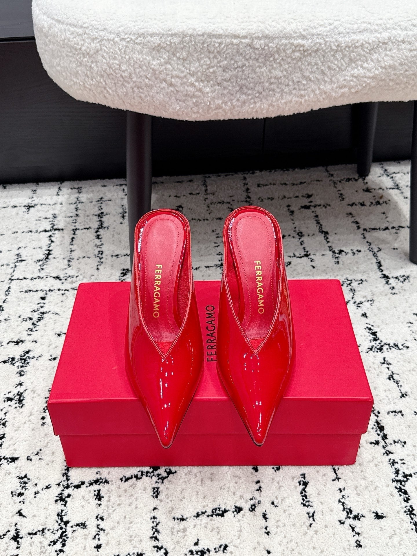 FG Itaca Pointed Toe Mules 9.5cm Red Patent Leather 858411