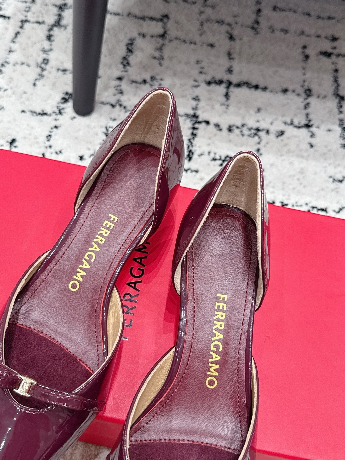 FG Gyoia Bow Pointed Toe Pumps 3.5cm Burgundy Patent Leather 848407