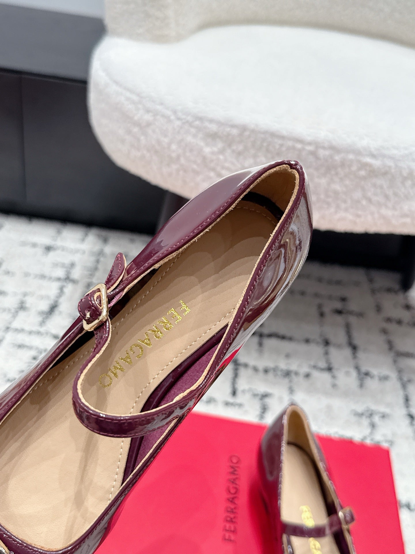 FG Vara Bow Round Toe Mary Jane Pumps 3.5cm Burgundy Patent Leather 458403
