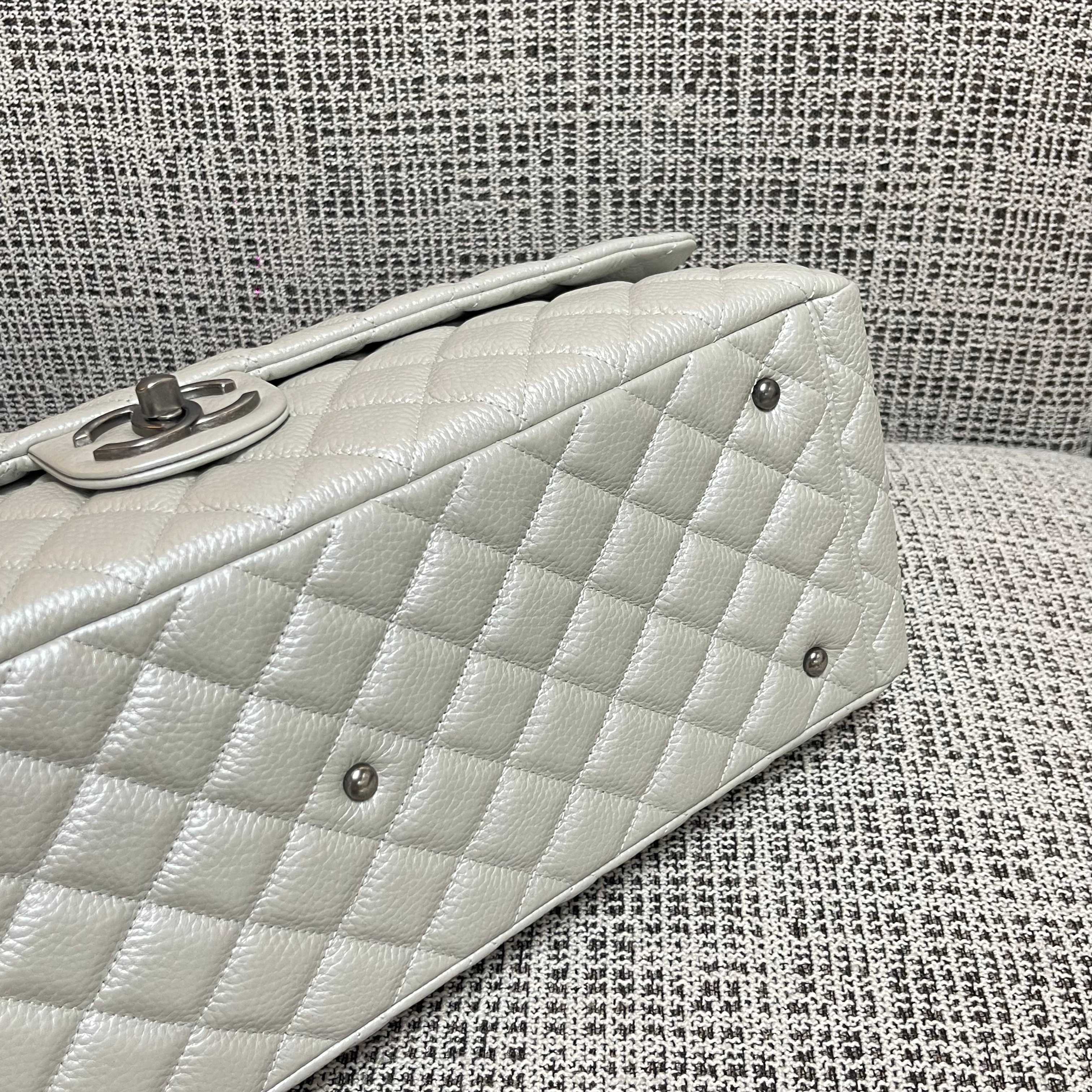 CC Classic Flap Bag 46.5cm Pearl White Caviar Calfskin Leather SHW