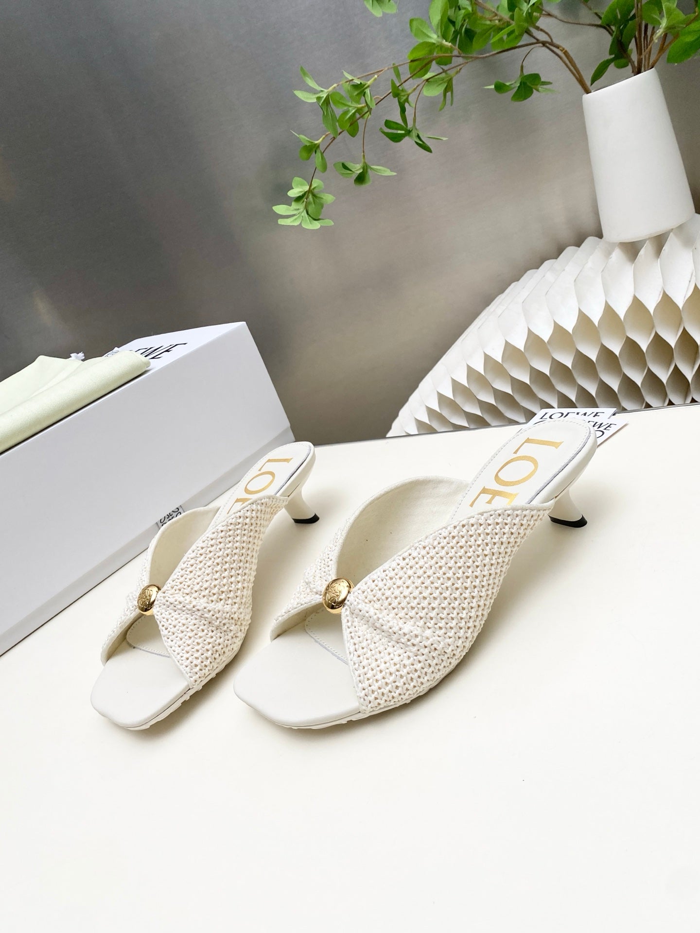 Loew Pebble Soft Sandals White Lambskin Leather 881364