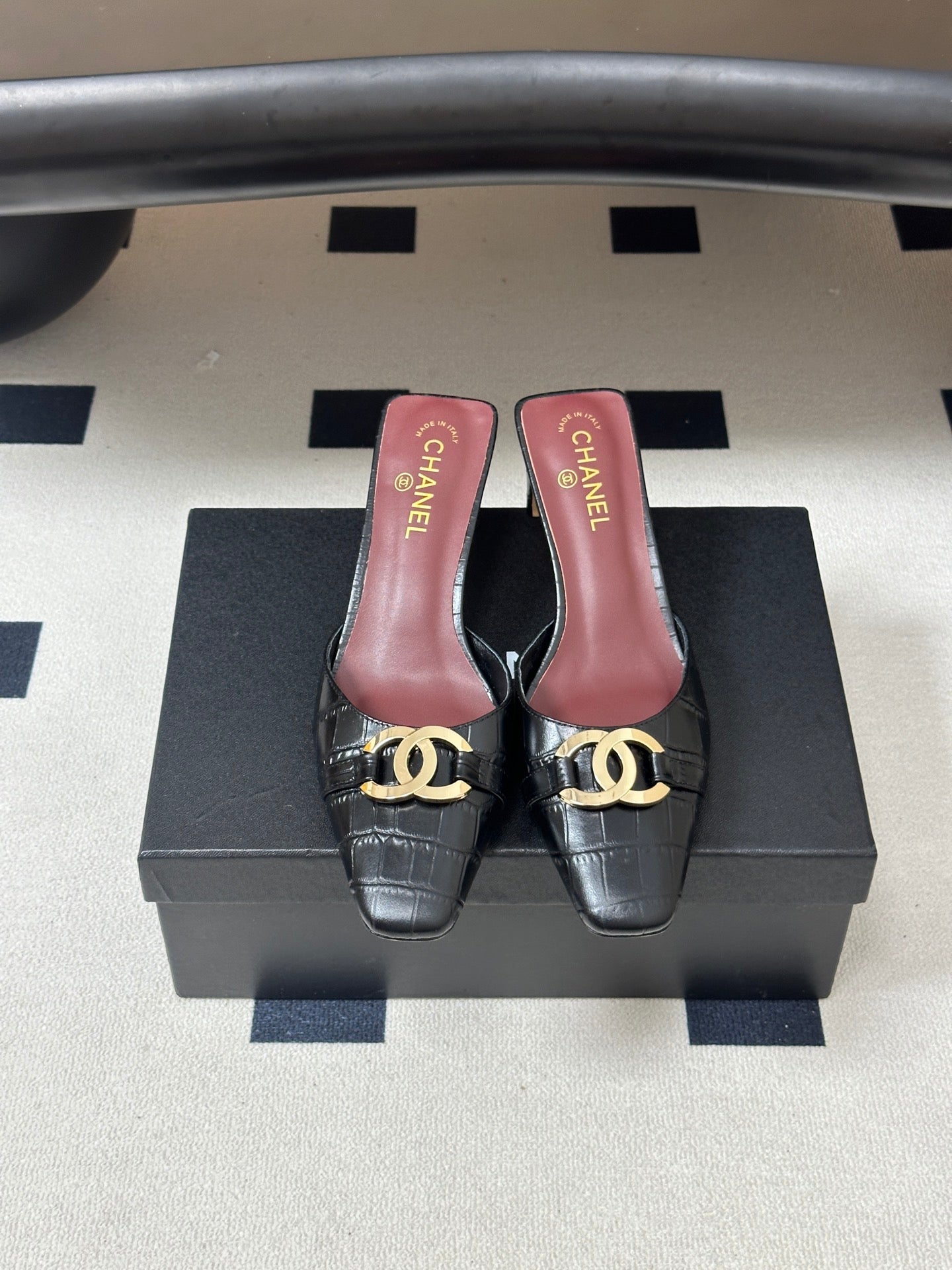 CC 26A Square Toe Mules 6cm Black Patent Embossed Leather 888047