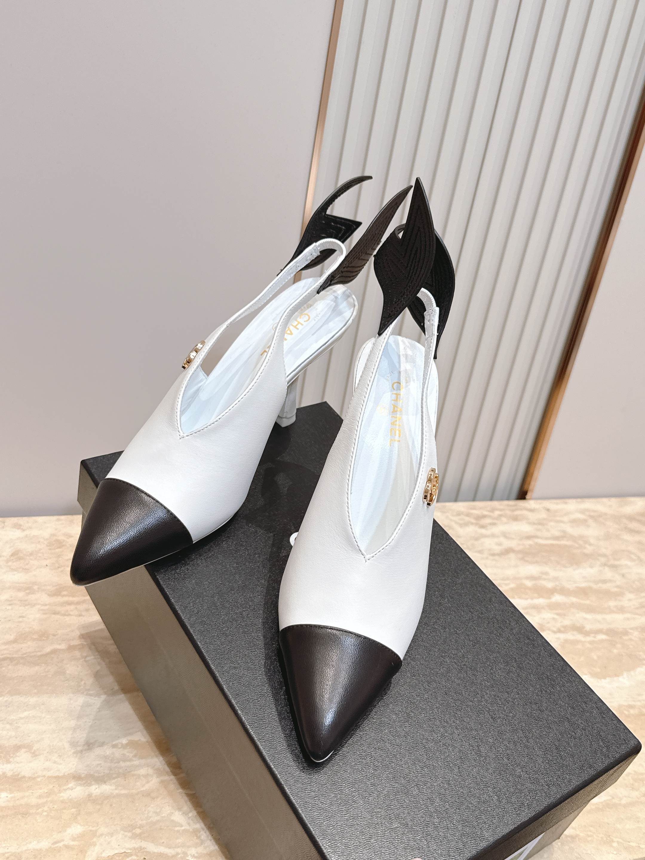 CC Métiers d’art 2026 Slingbacks 9.5cm White Lambskin 898979