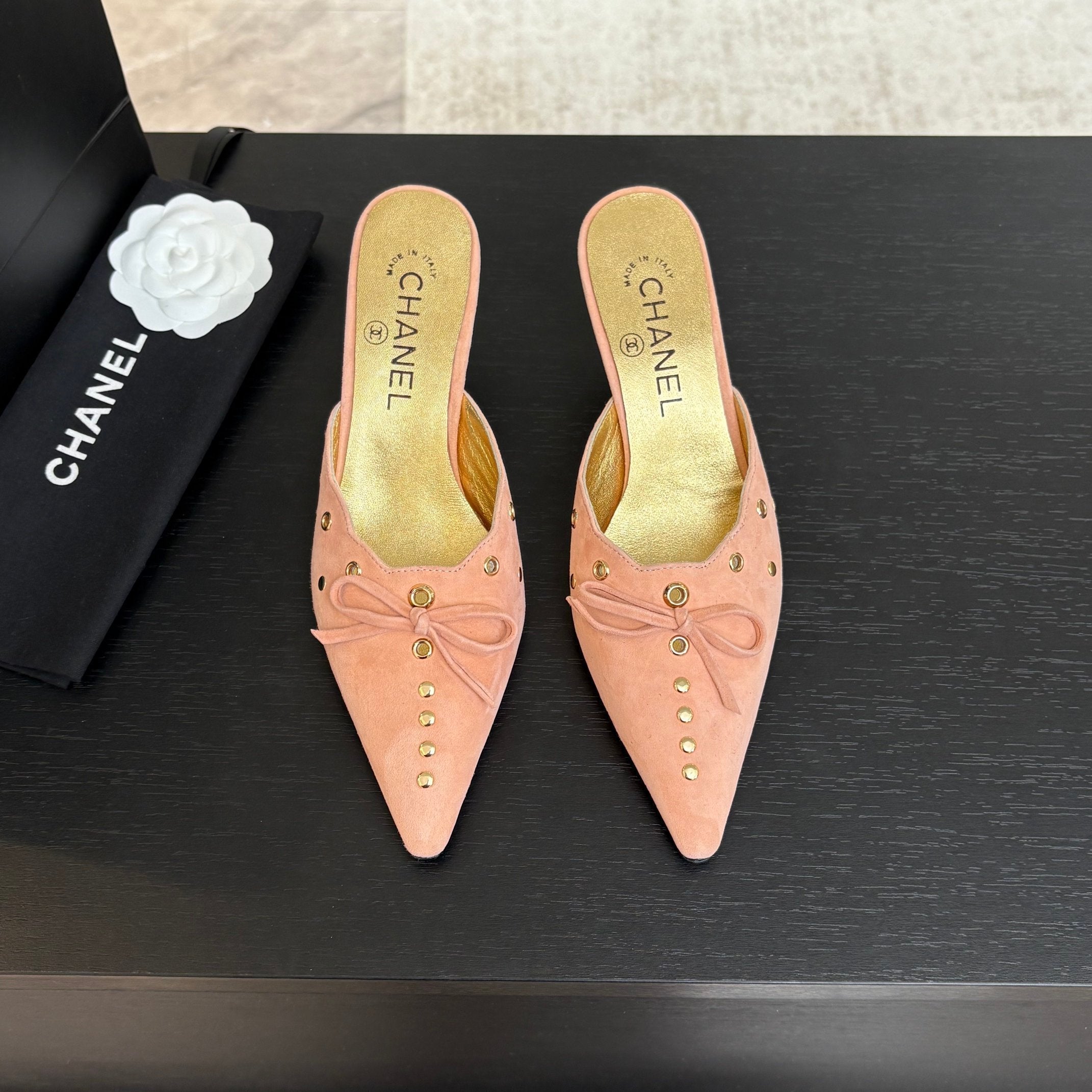 CC Grommet Bow Mules 6.5cm Pink Suede Leather 912927