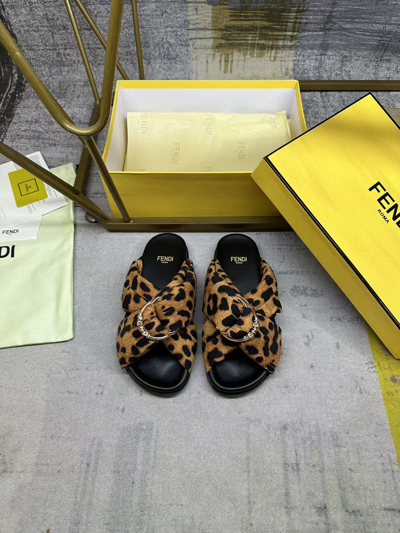 FF Feel Slides Black Brown Printed Canvas 928520