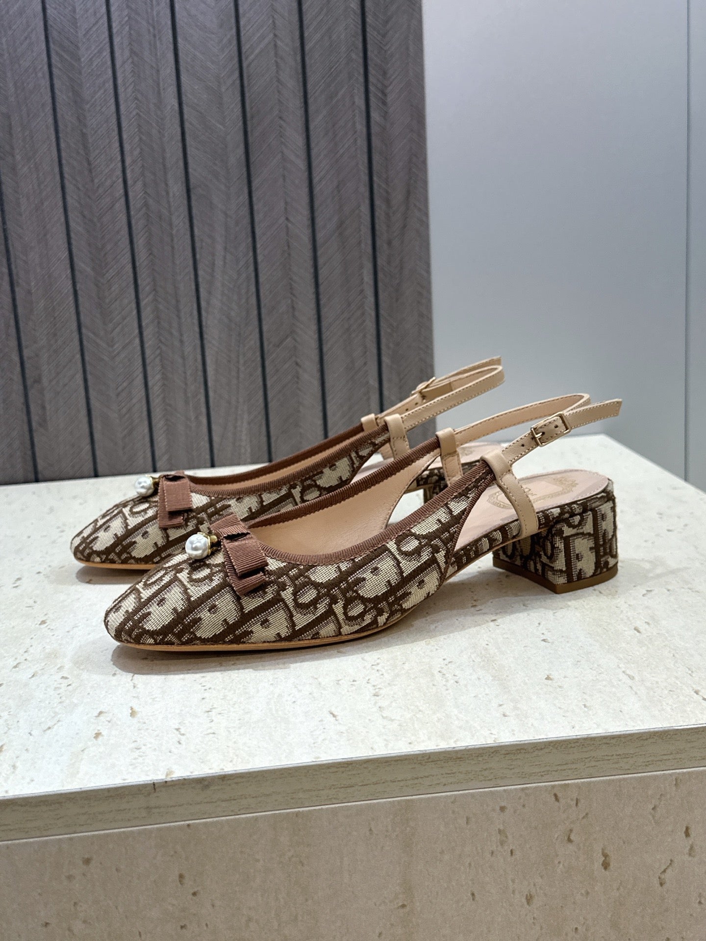 CD Oblique Bow Pearl Slingback Pumps 3.5CM Brown Embroidered Cotton 933312