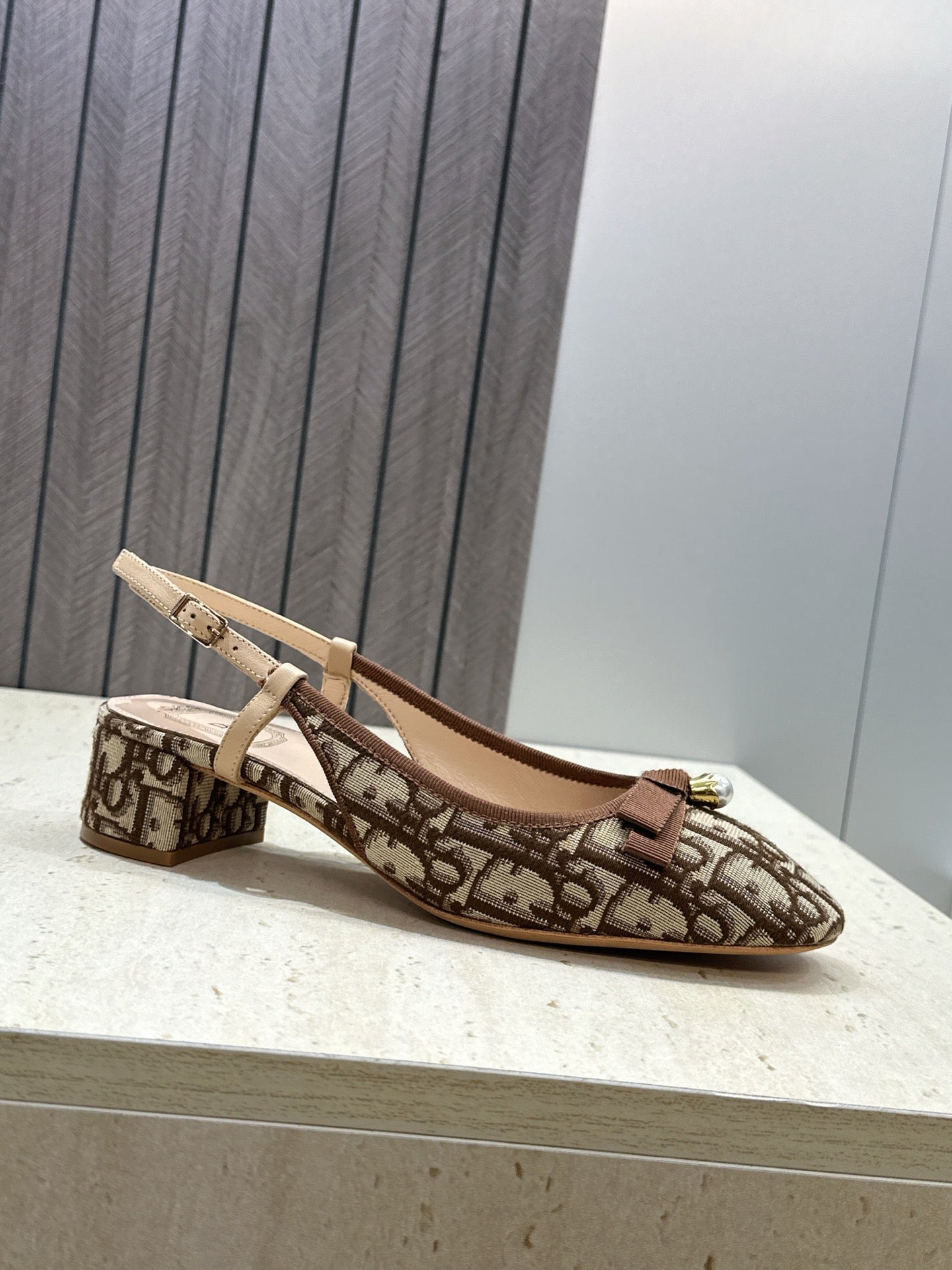 CD Oblique Bow Pearl Slingback Pumps 3.5CM Brown Embroidered Cotton 933312