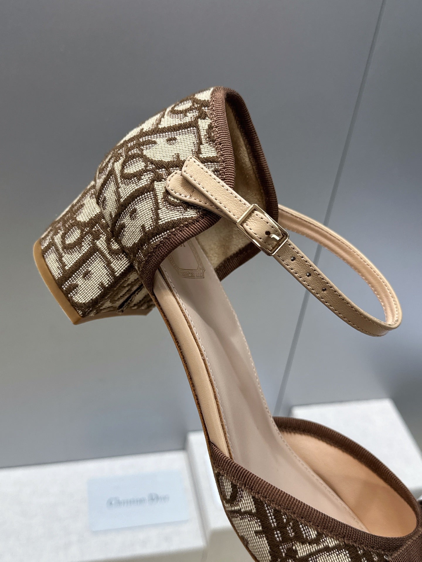 CD Oblique Bow Pearl Ankle Strap Pumps 3.5CM Brown Embroidered Cotton 933315
