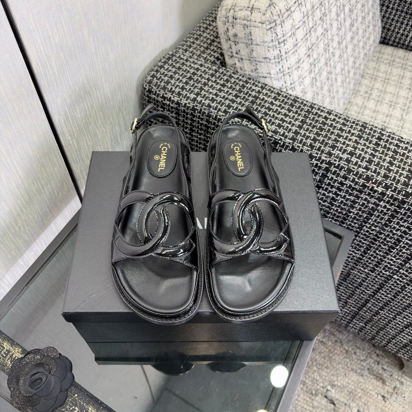 CC Embossed Sandals Black Patent Leather935914