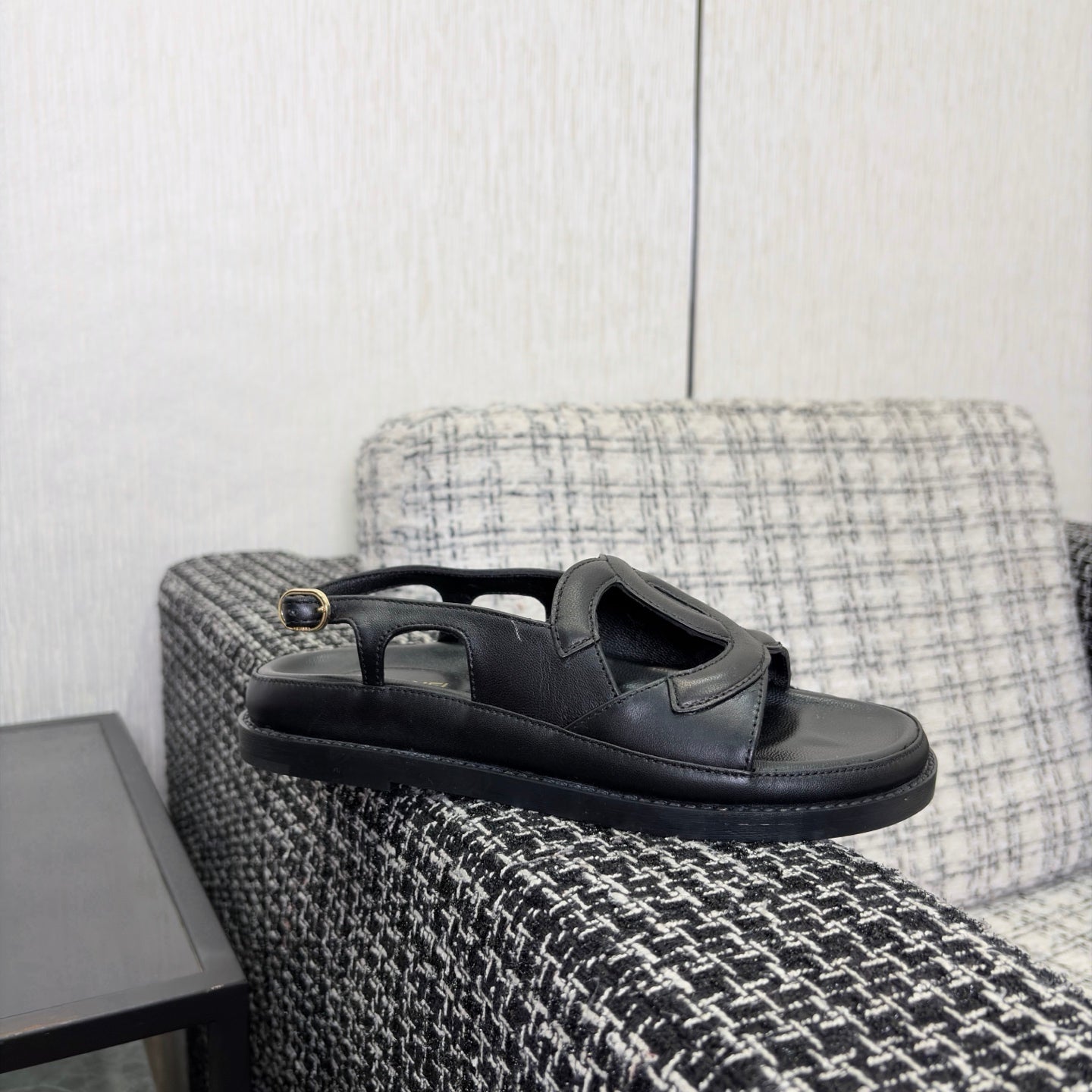 CC Sandals Black Leather 935913