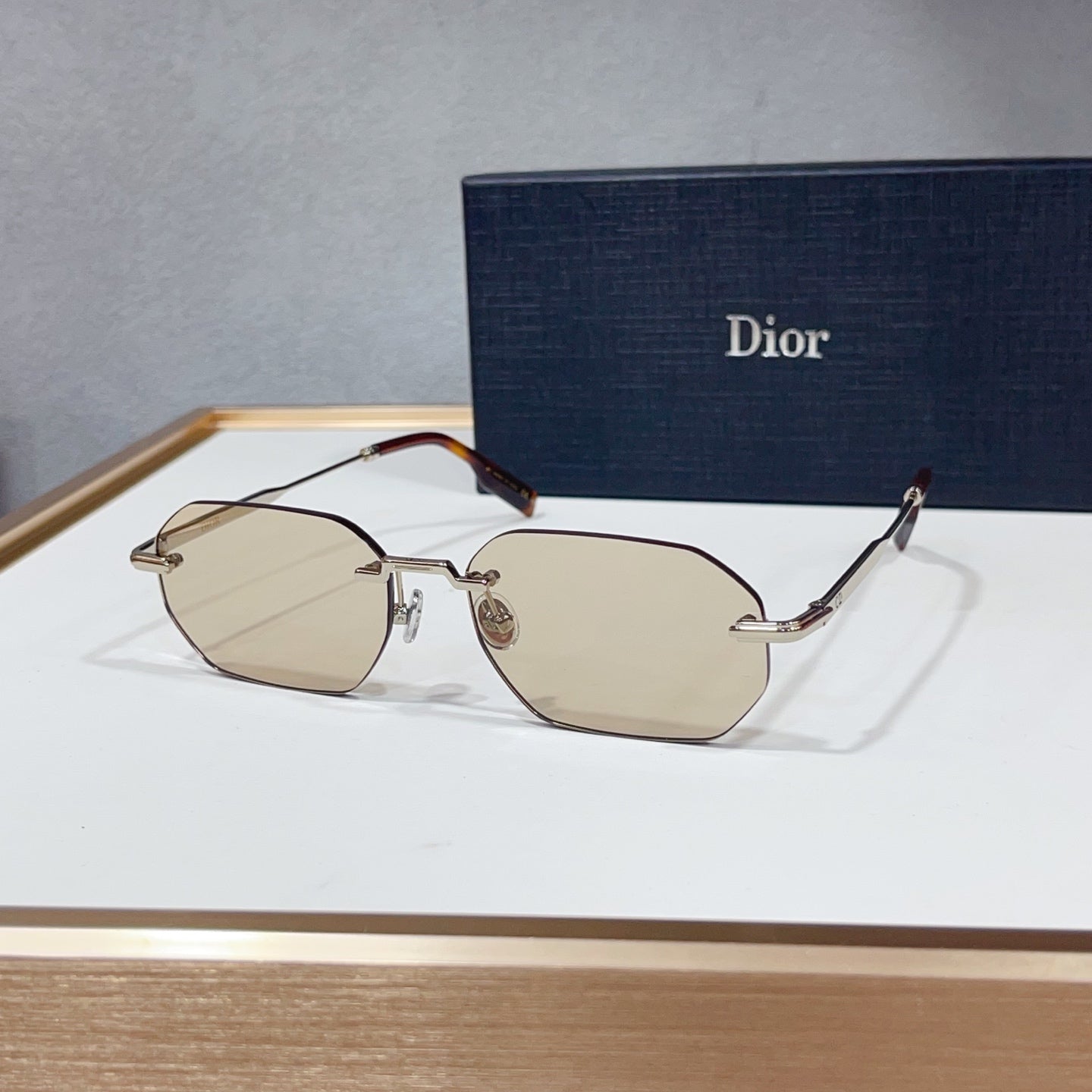 CD Sunglasses 112