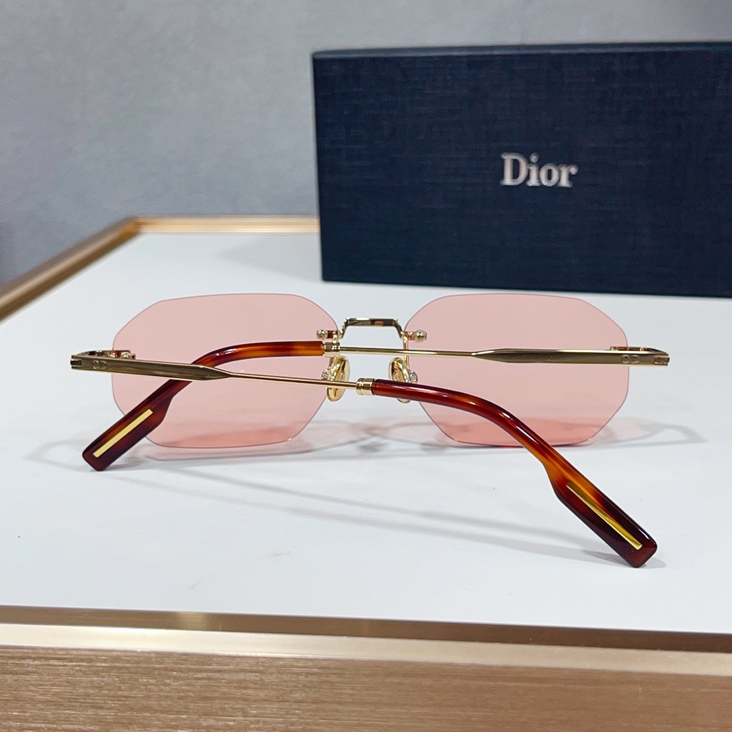 CD Sunglasses 112