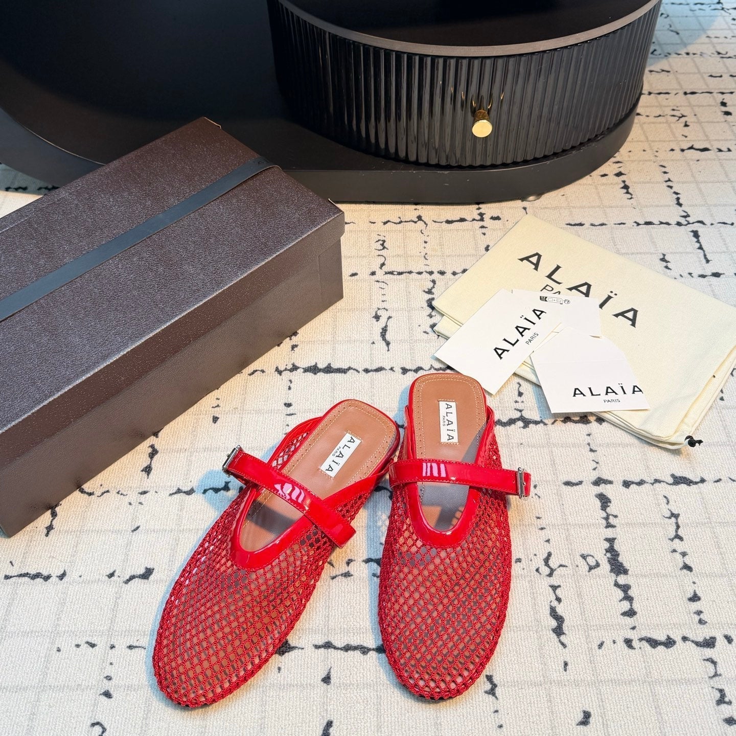 Alaia Mesh Buckle Strap Mules Red Patent Leather 950602