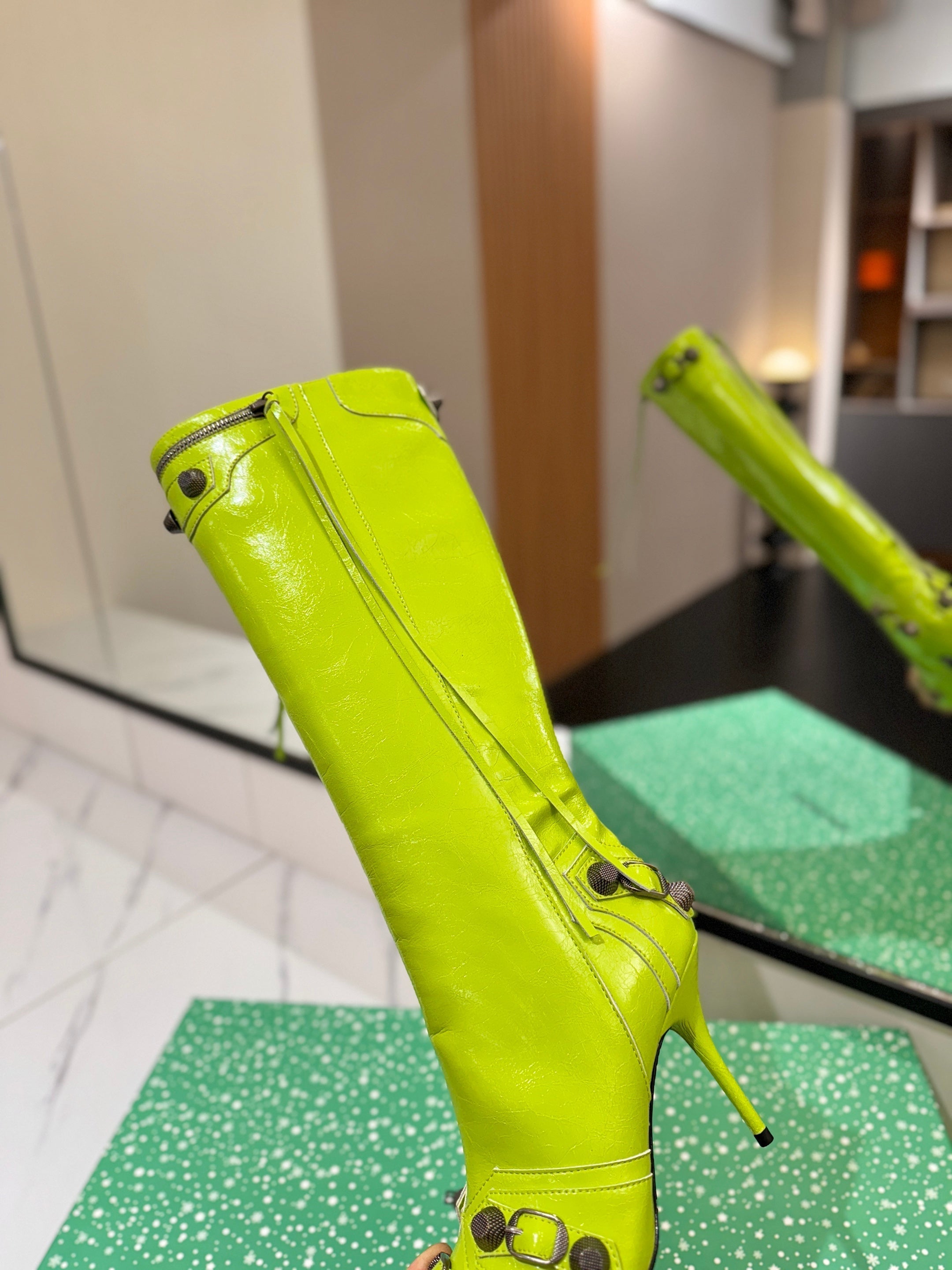 BLC Cagole Knee-High Boots 9.5cm Neon Green Leather 985499