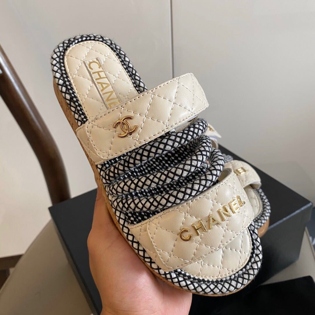 CC 26s Sandals Beige Black Fabric Calfskin 140032