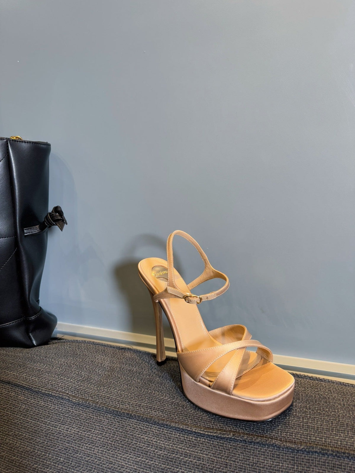 YSL 26S Cross-Strap Sandals 150 Mm Nude Satin