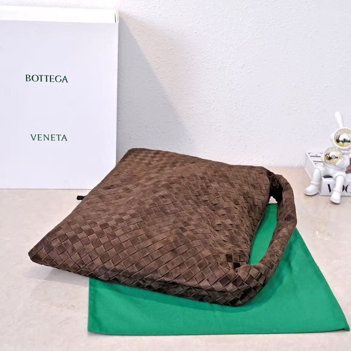 Bottega Veneta 2026 Knot Clutch 20cm Black Lambskin