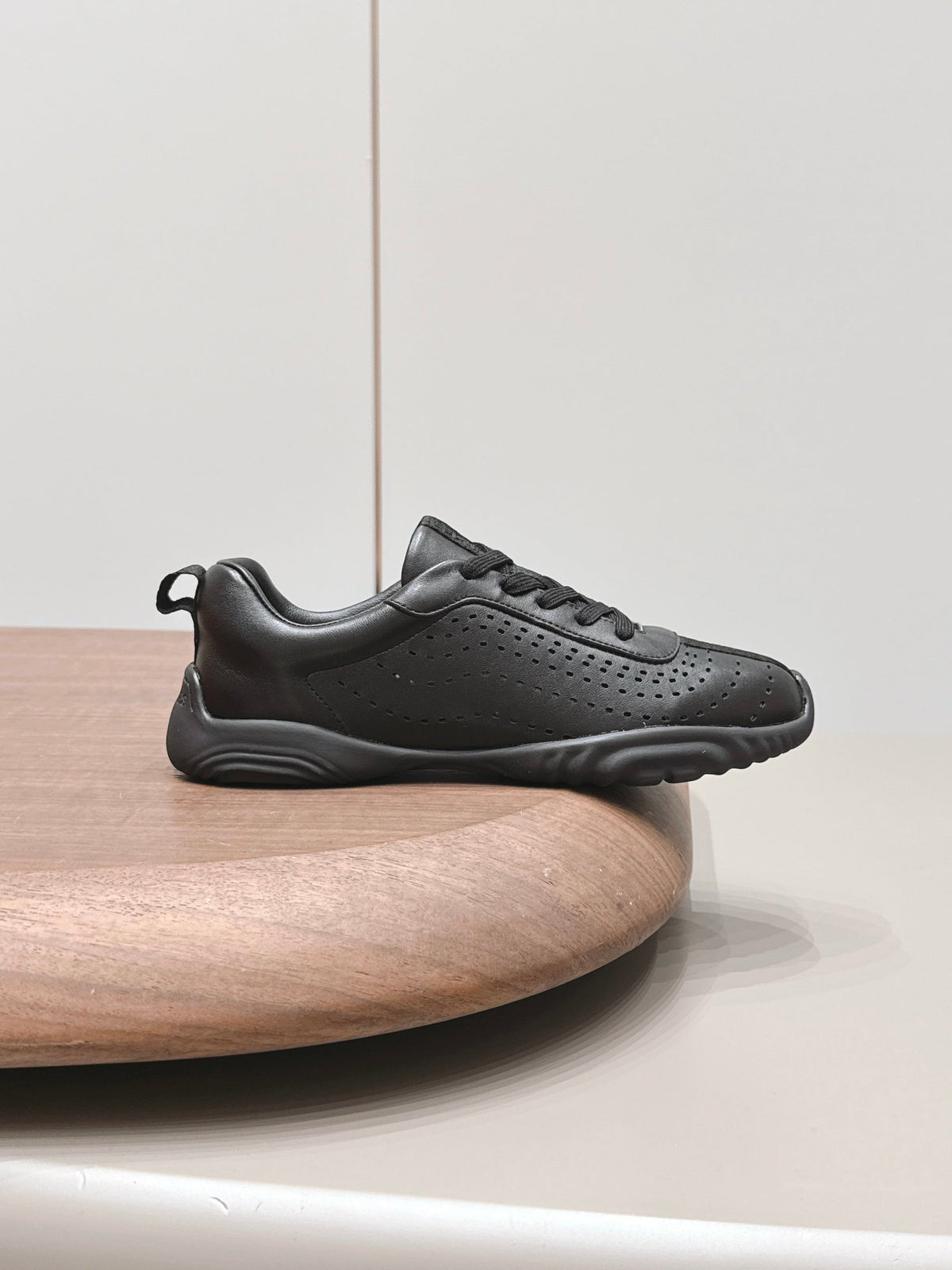HM 26S Trail Sneakers White Perforated Calfskin (Copy)
