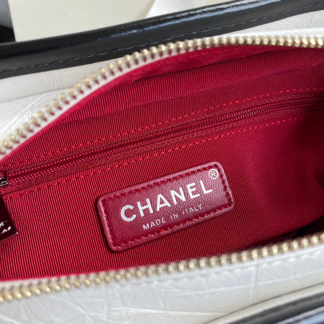 Chanel 25 Gabrielle Black White 20cm Calfskin 289506