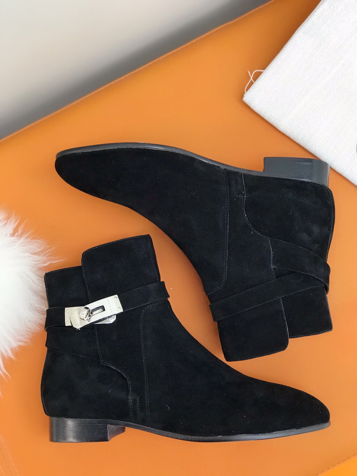 HM 26S Kelly Buckle Neo Ankle Boots 2cm Black Suede 112862