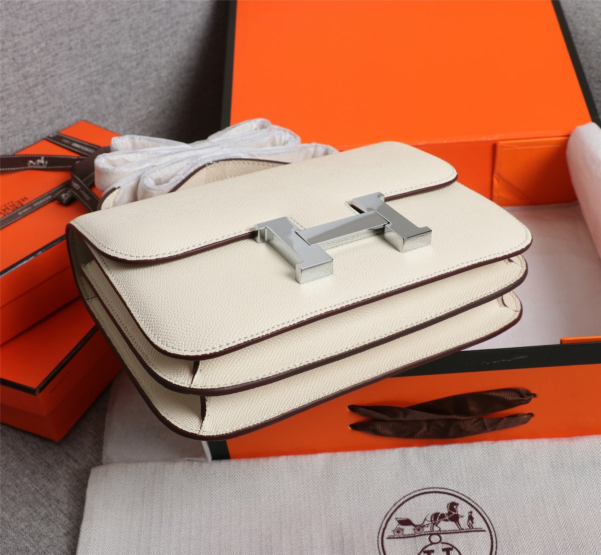 HM CONSTANCE BAGS 22 CREAM EPSOM SILVER HARDWARE