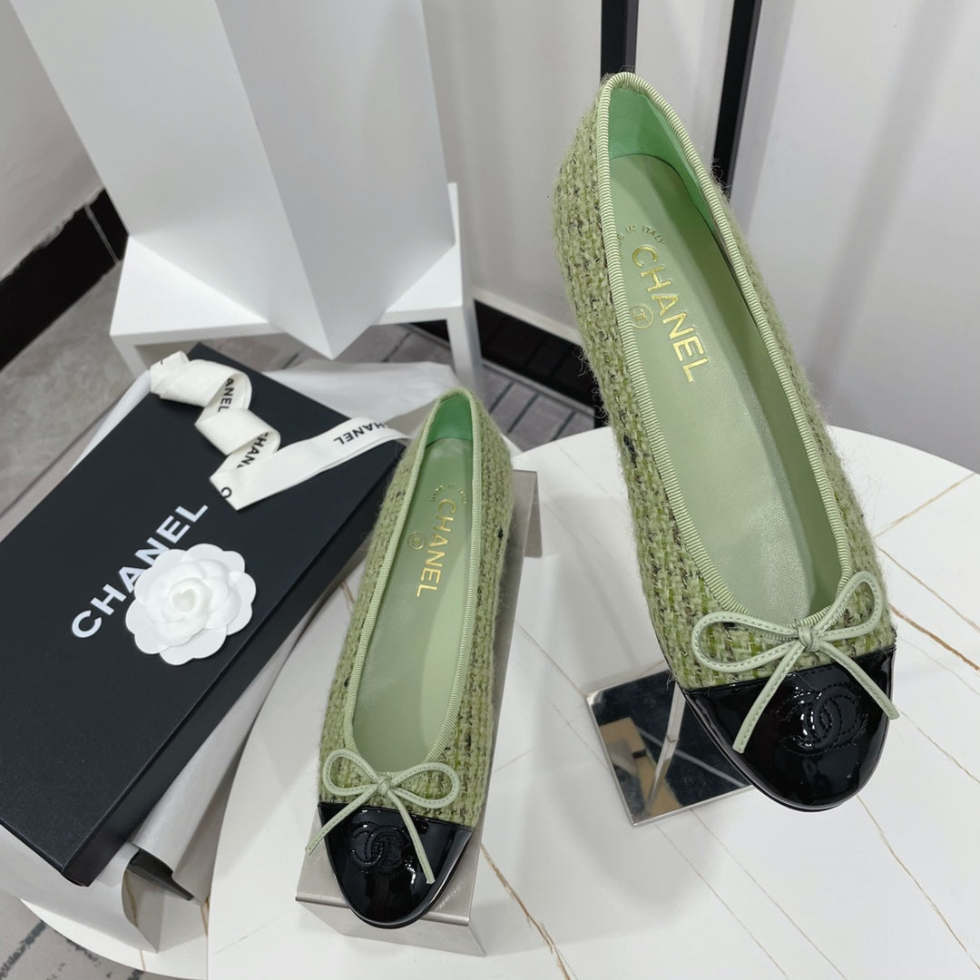 CC 26s Ballet Flat Black Olive Tweed Leather 944403