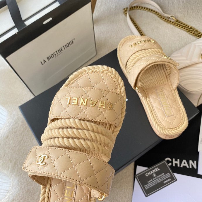 CC 26s Sandals Beige Fabric Calfskin 140028