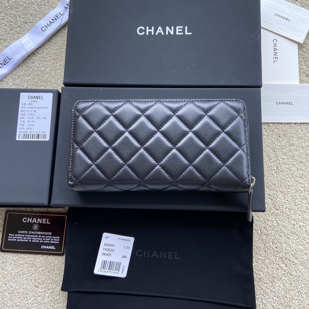 CC A50097 Classic Zipper Wallet Black Caviar GHW 229656