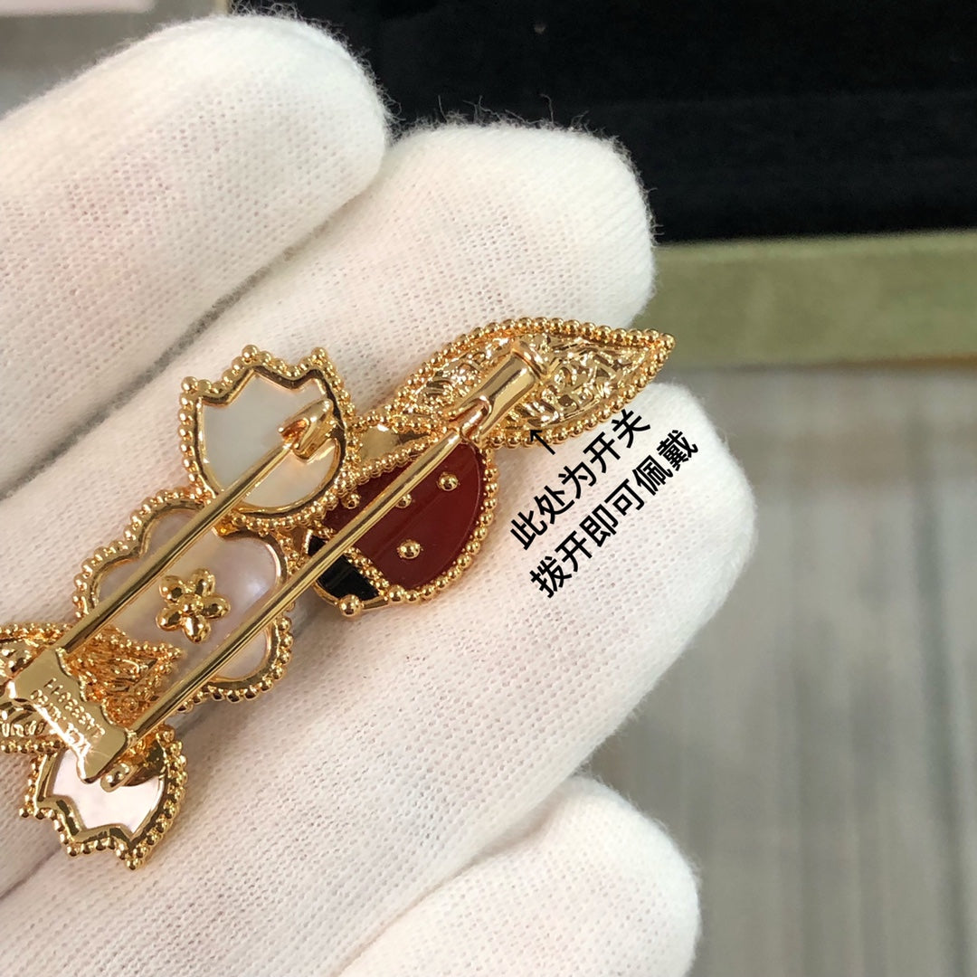 VCA Lucky Spring Brooch