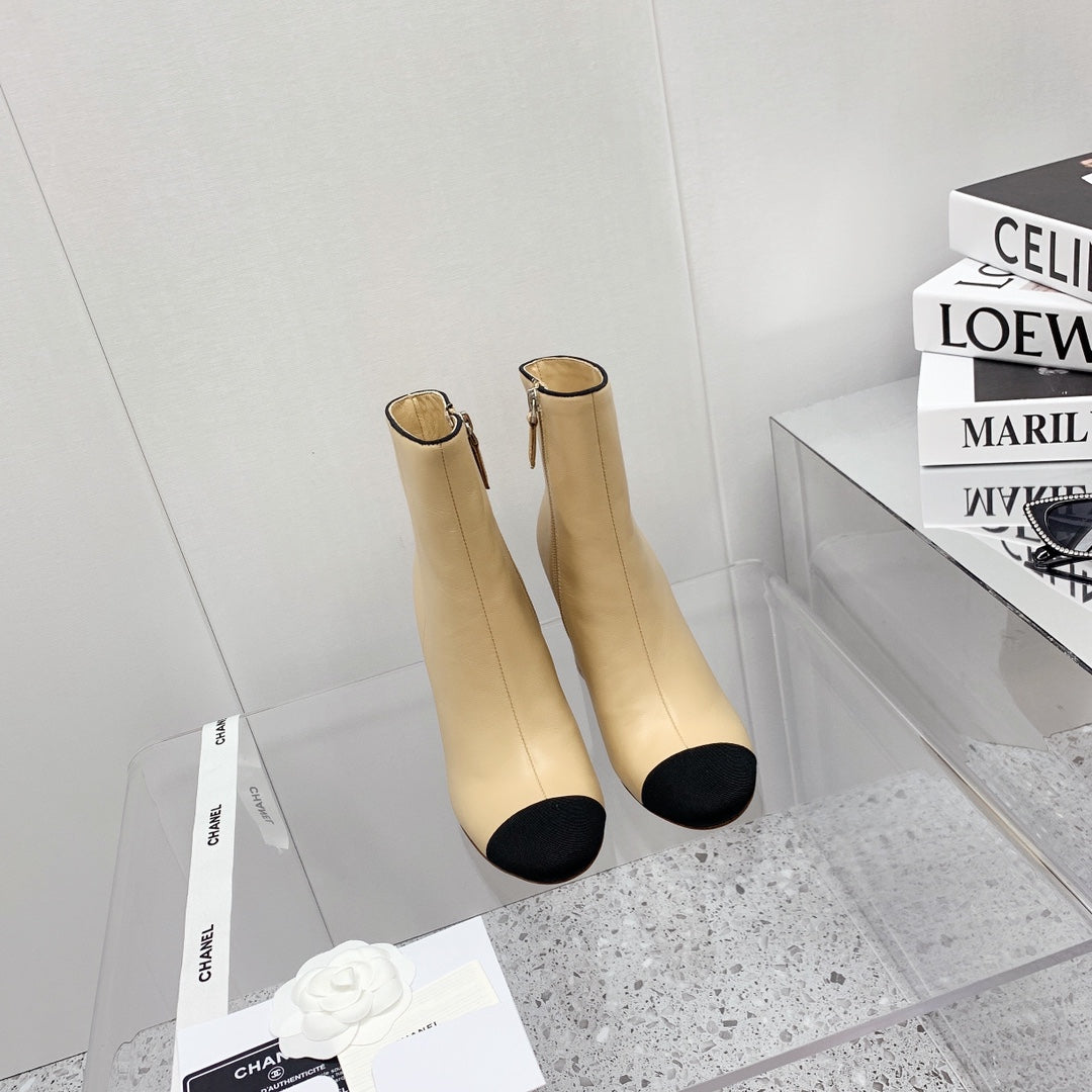 CC 26s Ankle Boots 8cm Beige Black Leather 162840